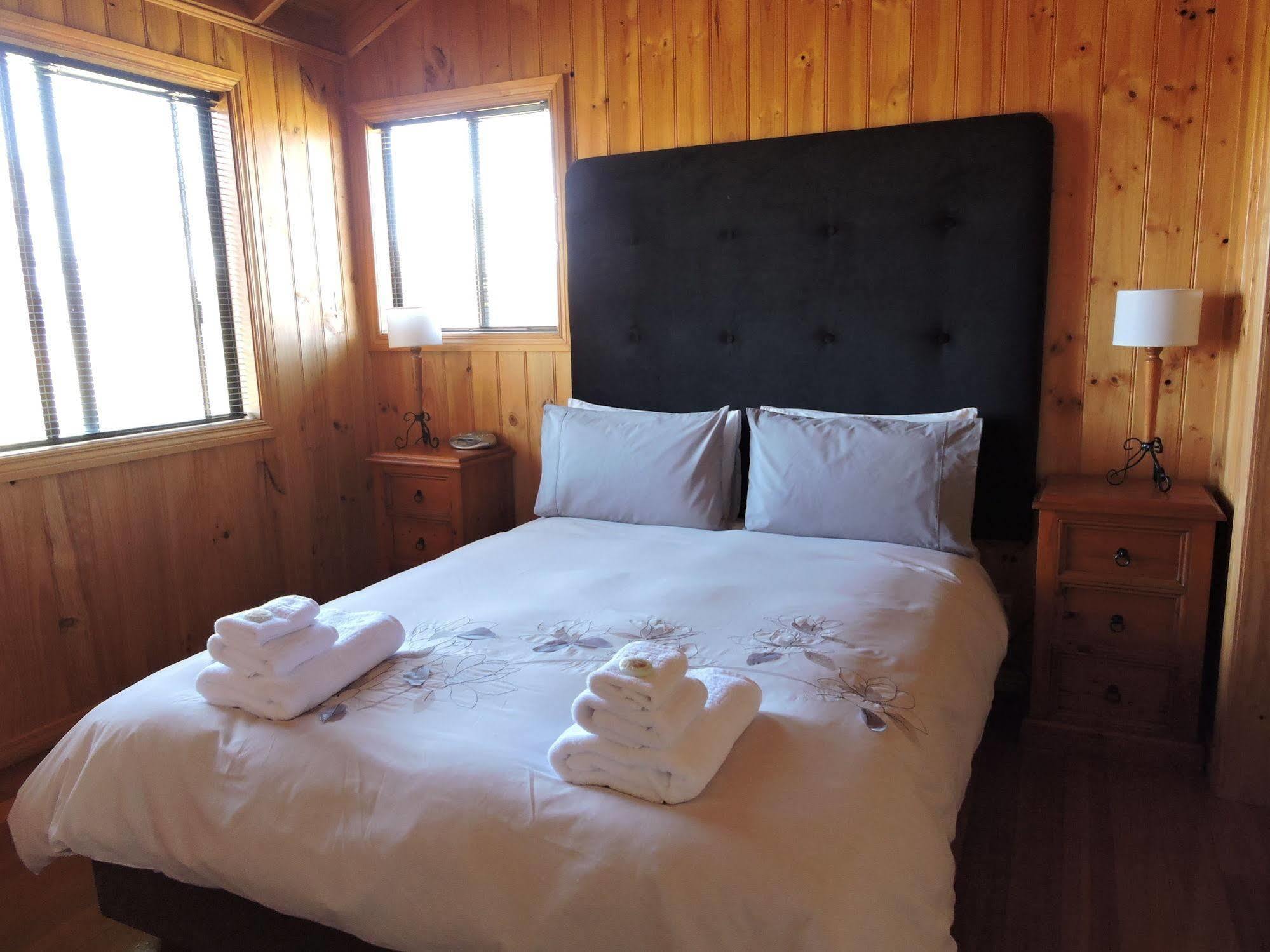 Hazelcreek Cottages Exeter Extérieur photo